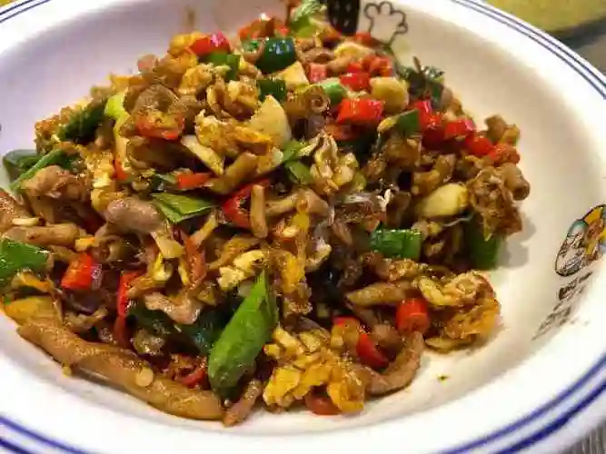 彭厨(下沙店)-"湘菜吃得不多,每次去下沙都吃福家煲,这次.