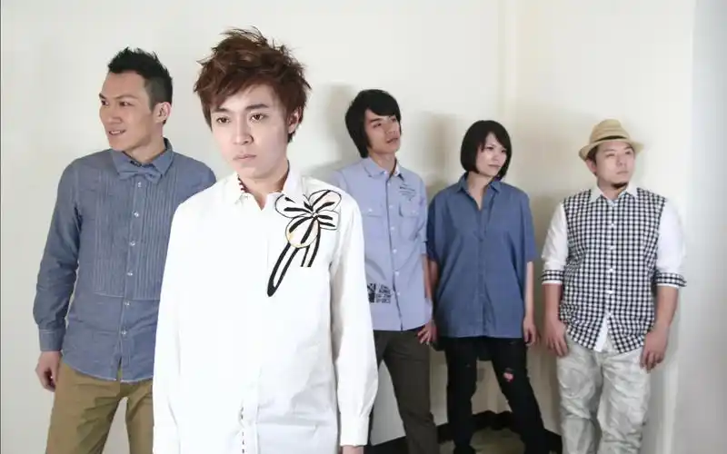 十首歌系列之 - 苏打绿 -《人世间最美丽的巧遇》～ (青春是一场旅行)