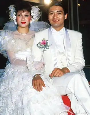 周润发的妻子(周润发的妻子陈荟莲的照片)_网络编辑之家