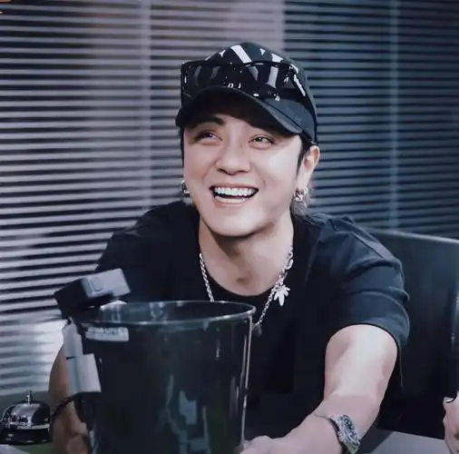 cp罗志祥超话showtv第十二期截修第二弹欧