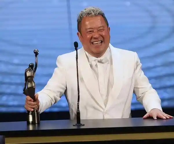 70岁曾志伟办大寿!