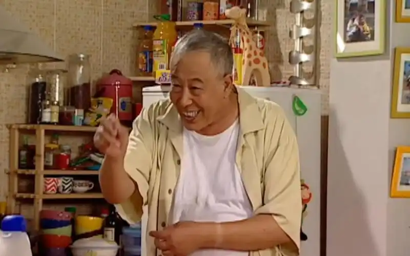 1-43-5 爷爷出手买灯,为省电出份力~『家有儿女』持续更新中