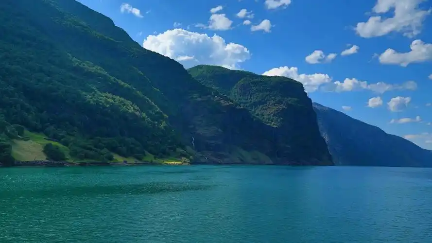 山水风景图片大自然(世界顶级山水风光美图130幅,令人大开眼界,大饱