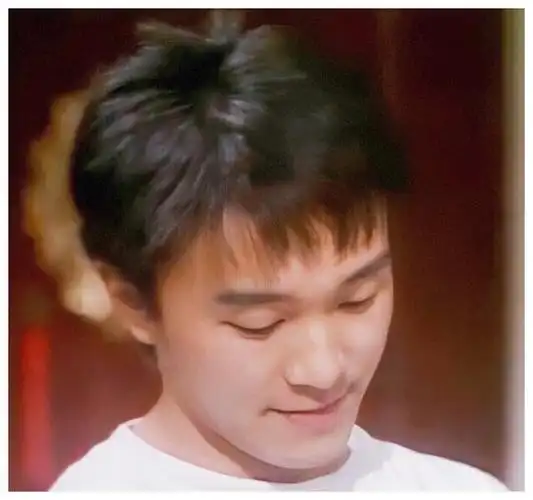 男生头像周星驰经典电影角色发光瞬间