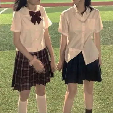 00后学生用的情侣头像