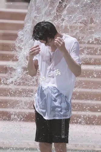 2朱贝贝腹肌仙图-百分九照片库-话本小说网