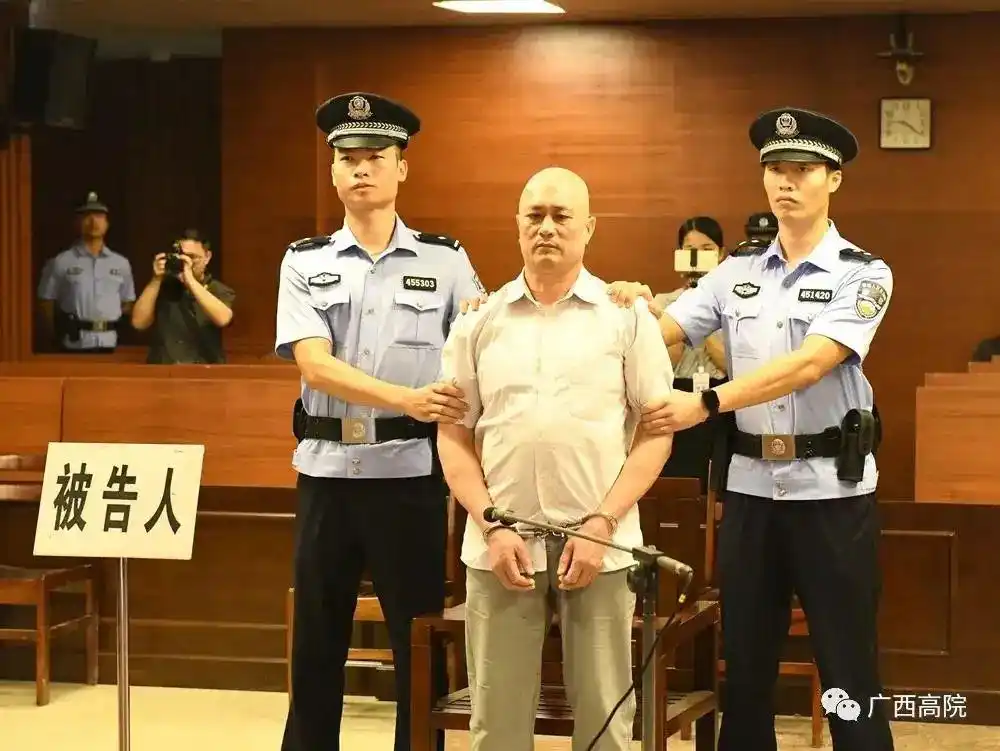 执行死刑!广西一司机醉驾撞人 拖行伤者一公里