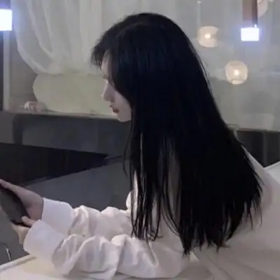 2020最新伤感女生唯美头像简简单单的生活才是更加持久的