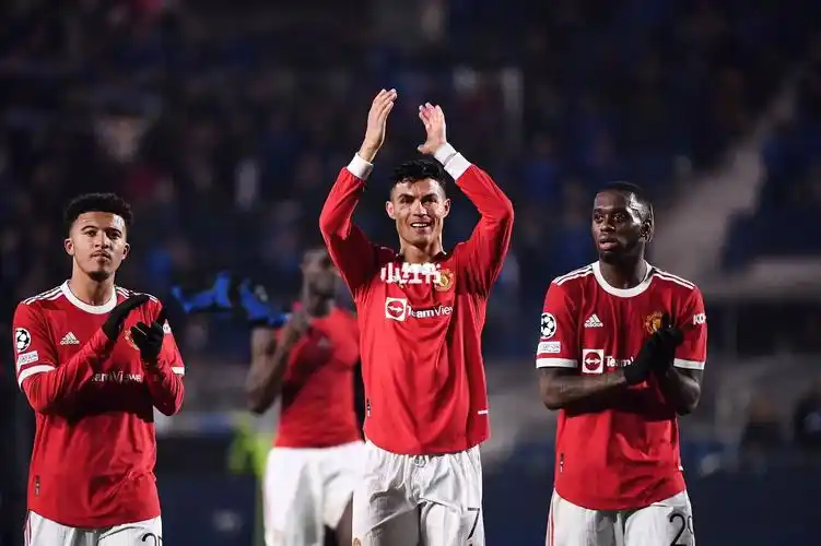 c罗足球明星超高清4k12k壁纸海报