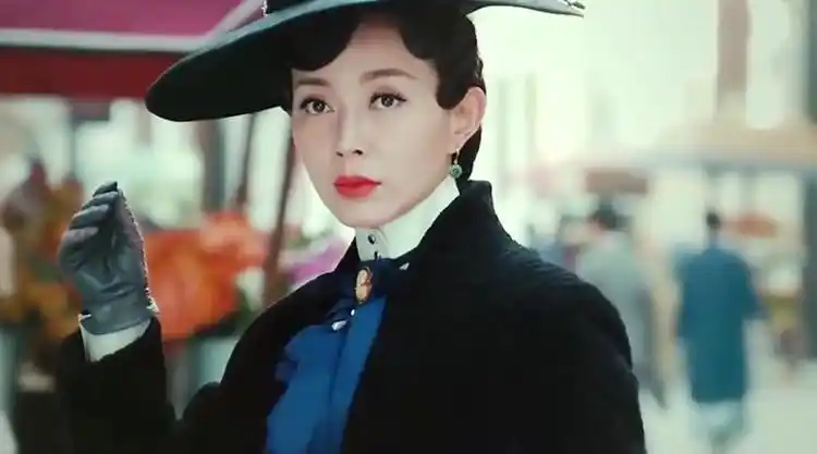 半妖倾城明夏带领江雪舞捉拿人贩子,不料被母亲发现暗中破坏_网易视频