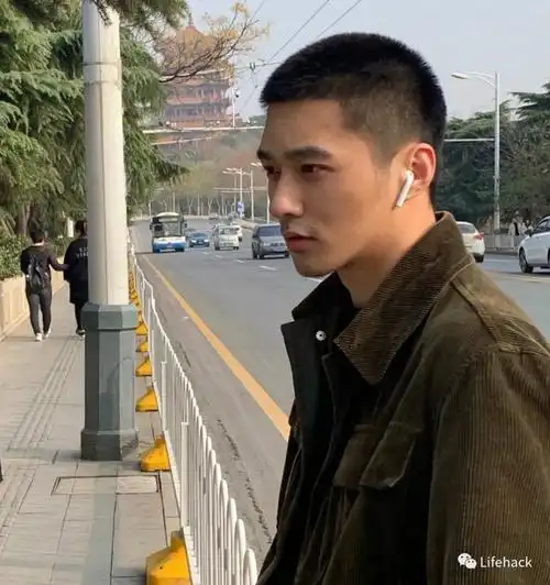 45岁陈坤近照被曝光寸头帅炸了