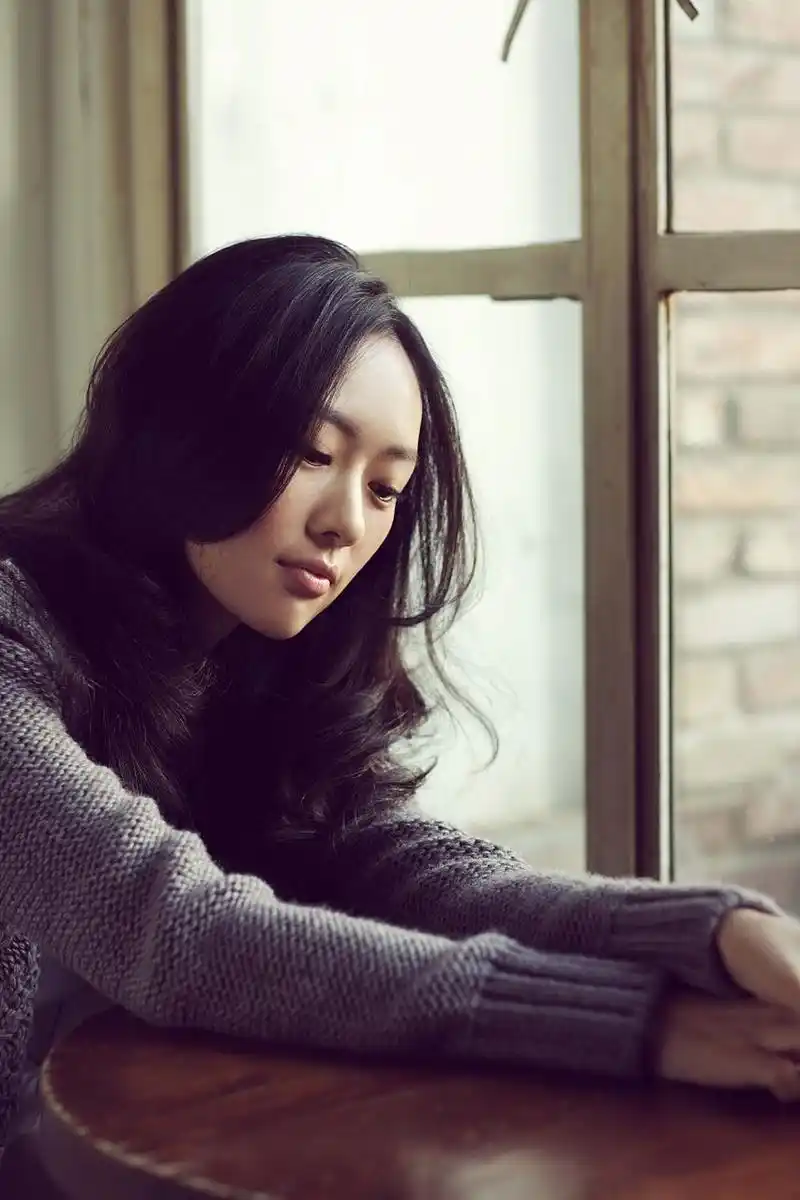 这部备受期待的作品改编自作家伊北的同名小说,[微笑]由安建执导,陈晓