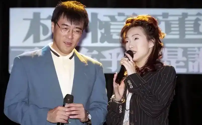 离婚25年后,回头再看林忆莲和李宗盛二人境遇,夫妻差距一目了然