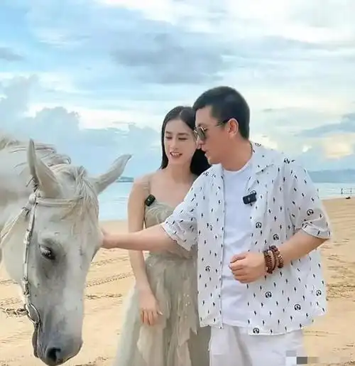 杨子谈及黄圣依被雪藏内幕,回顾英雄救美,直言非常感激周星驰