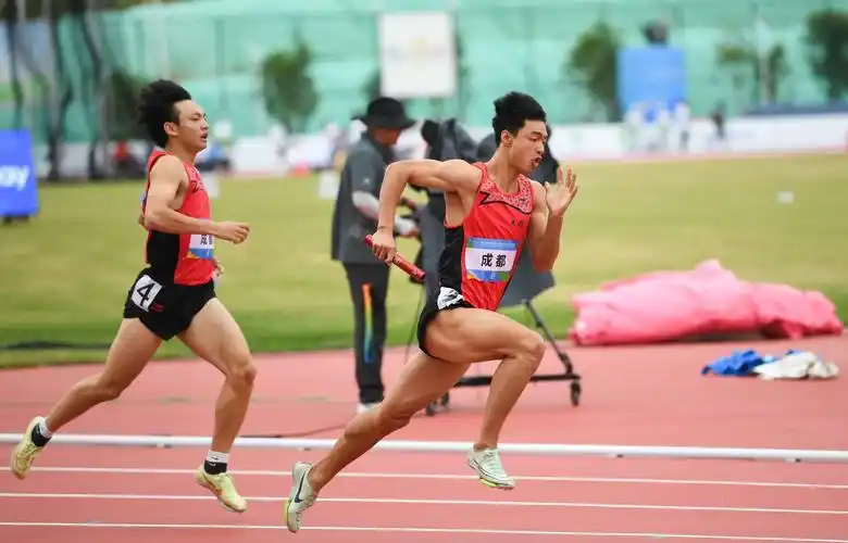 第一届全国学生(青年)运动会现场.