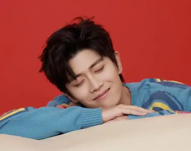 李易峰转移财产出国任嘉伦丢人到国外贾玲张小斐上不了春晚鞠婧祎被