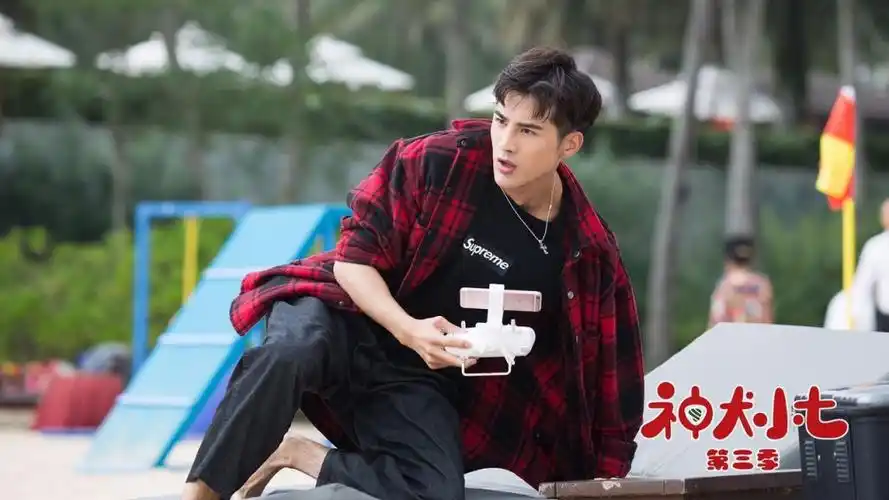 姜潮《神犬小七》第三季剧照图片[7/10]_电视剧_美桌网