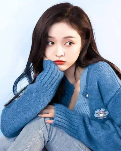 海南富婆吴宣仪翻车没有作品却矫情不被善待是应该的