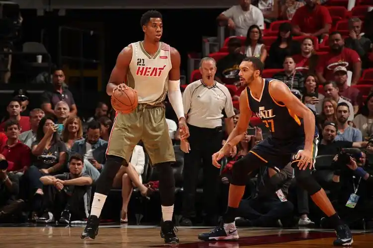 犹他爵士对战迈阿密热火队精彩图集(11/12/16)