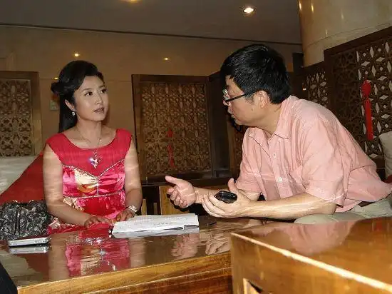 刘媛媛录制电影《杨善洲》主题曲 献礼建党90年