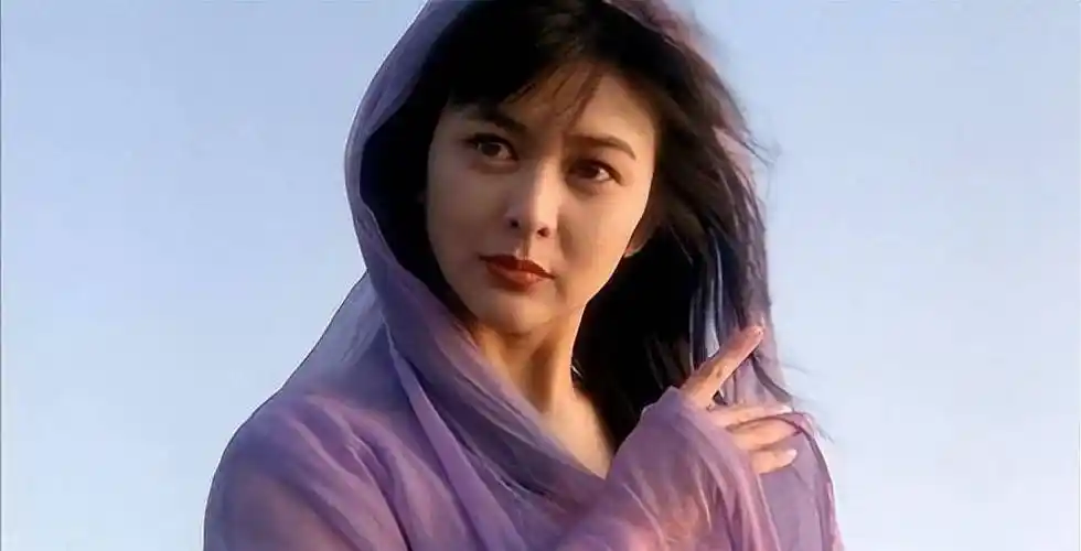 关之琳为何年轻时候不上镜,年华老去又远没有那么好看?