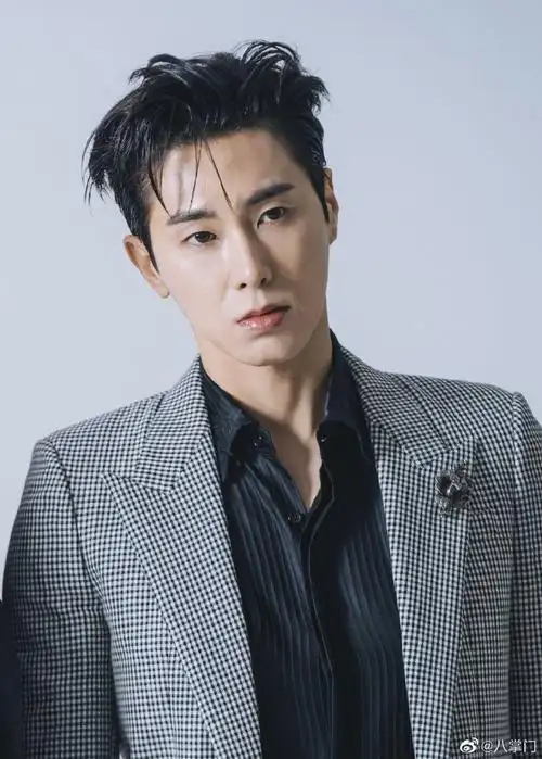 郑允浩时隔五年出演新剧race##郑允浩李沇熹洪宗玄合作新剧race