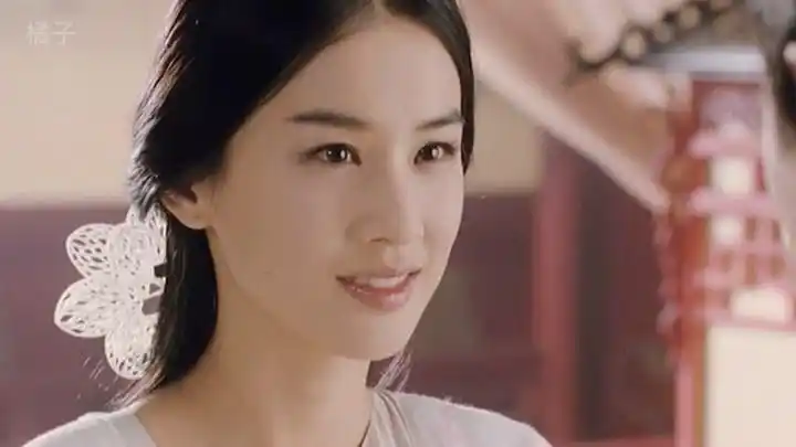 《白蛇传说》里的黄圣依和阿sa好美啊