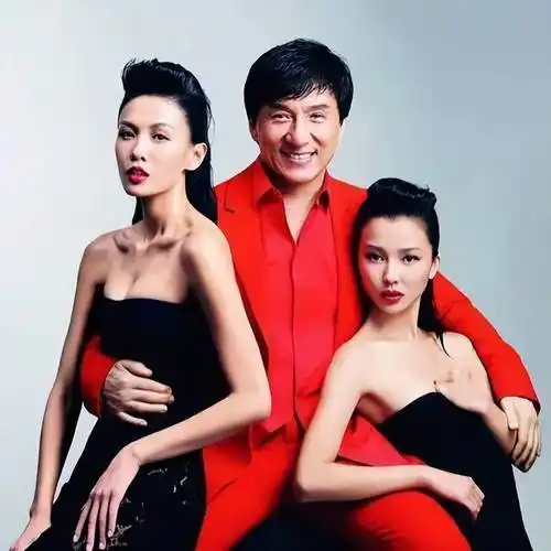 吴绮莉怀孕后,成龙求她:你要什么我都给你,只要别把孩子生下来