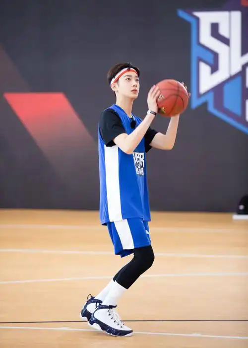 赖冠霖篮球日常