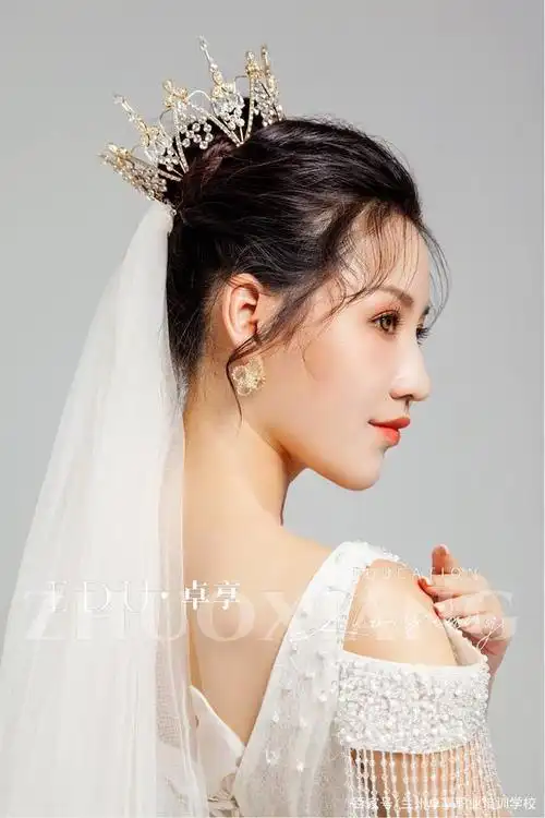 兰州化妆美发学校婚纱新娘