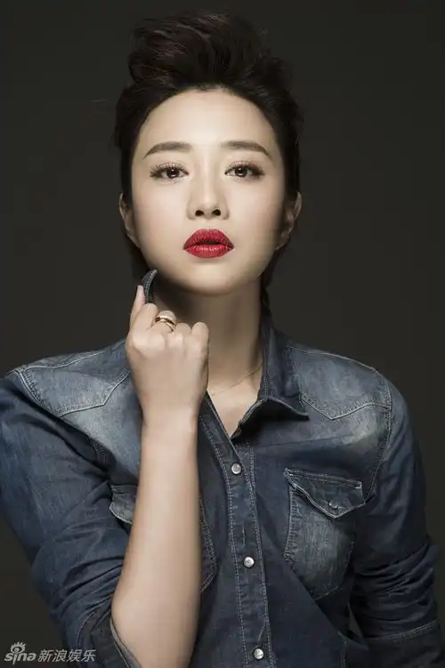 组图:张龄心写真大片 多变造型引领春季风潮_高清图集_新浪网
