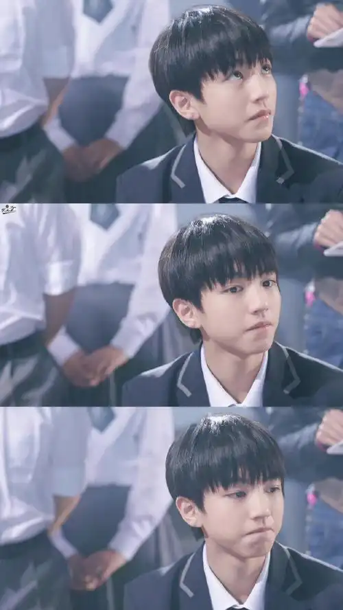 王俊凯蓝色校服造型