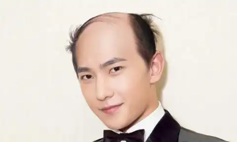 我们一起秃头啊:忍了王俊凯,忍了杨洋,可看到李易峰我哭了