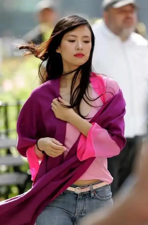 看到章子怡这组早期照片,终于明白张艺谋为什么要力捧她了!