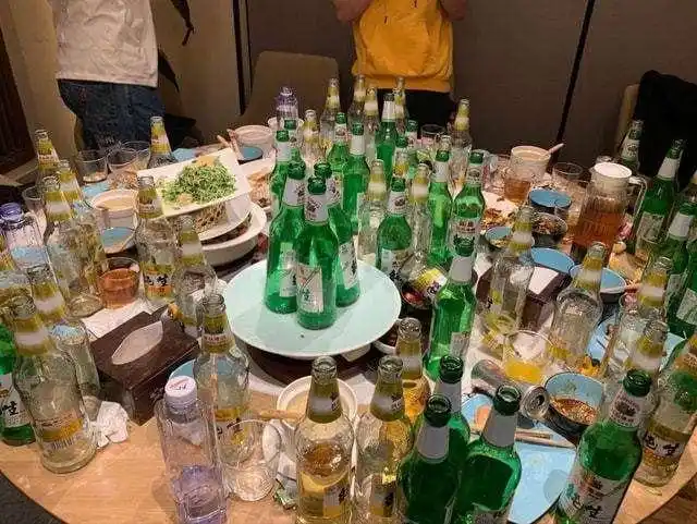 张鹤伦喝倒整个七队张九南喝酒抱头痛哭岳云鹏孙越最爱劝酒