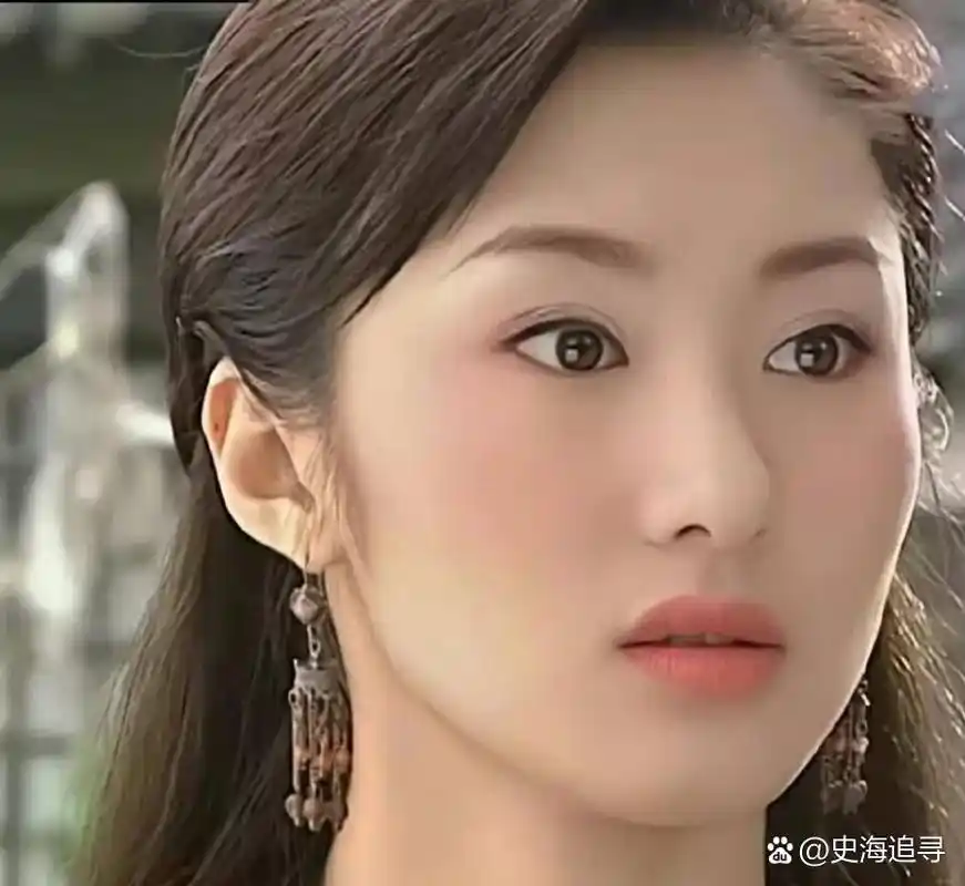 与他之间的爱情故事,两人并没有一见钟情