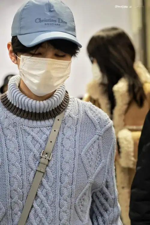 王俊凯 巴黎时装周##王俊凯机场路透