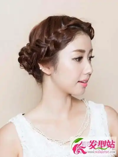 怎样编发才青春有活力 女生气质编发盘发教程_发型站_最新流行发型