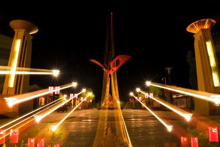 格尔木将军公园