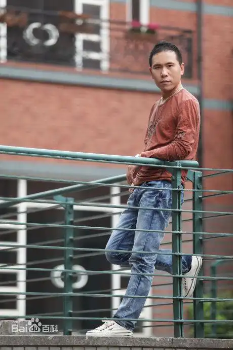 李奇龙图片_百度百科