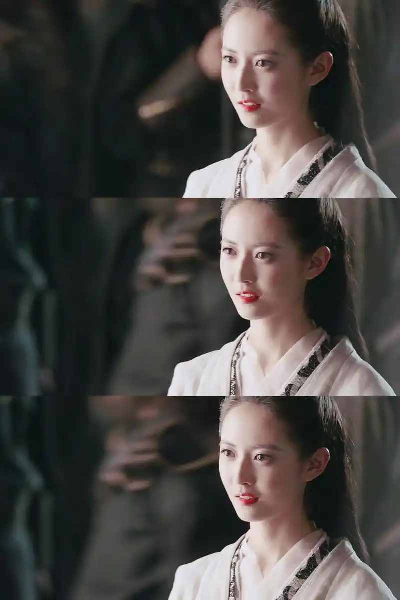 我热爱你,恰若蝴蝶眷恋春光和花香,也有些许不同,你