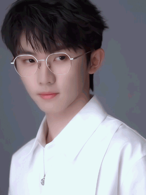 时代少年团眼镜造型##马嘉祺海俪恩品牌代言人##马嘉祺弈局斩雾妒十