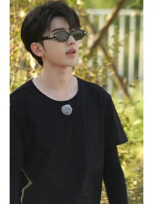 蔡徐坤路透生图抗打