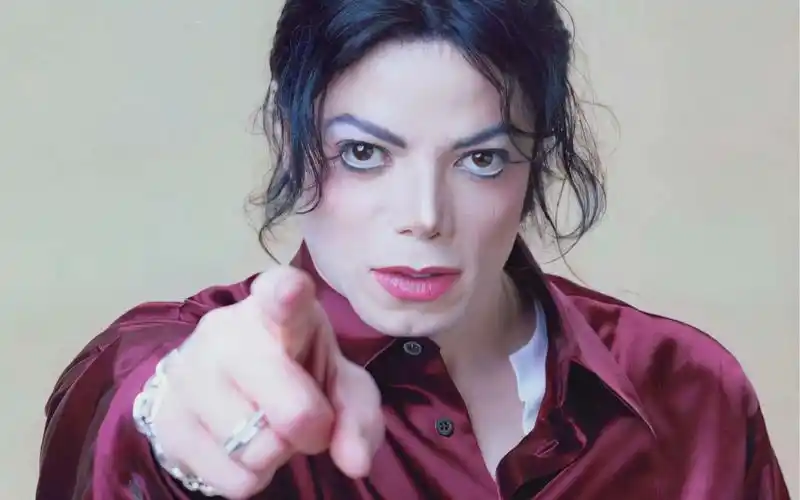 迈克尔杰克逊 生前最后一次亮相彩排现场,尽管他早已瘦弱不堪,但他