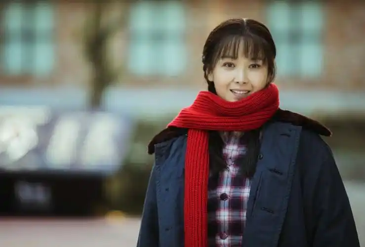 《少年派》中"撞脸"的两个人物,剧外风格差别很大_邓心华