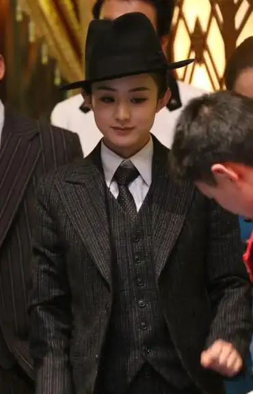 女扮男装赵丽颖最萌,最后一个99%认不出是女的!