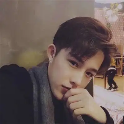 高冷帅气男生网图真实头像男生真人高清微信头像图片大全