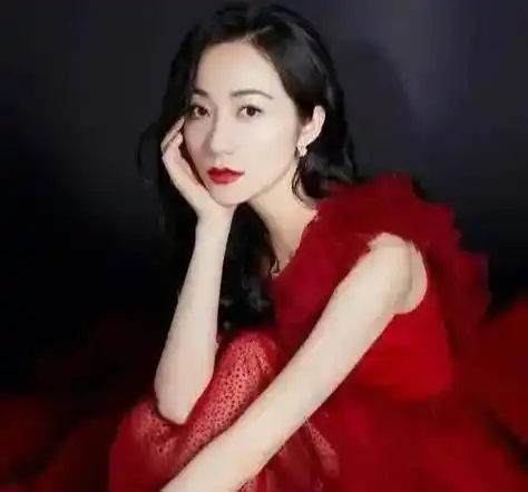 女神韩雪冻龄方法来揭秘,年过40依旧光彩照人!_皮肤_时尚_秘诀