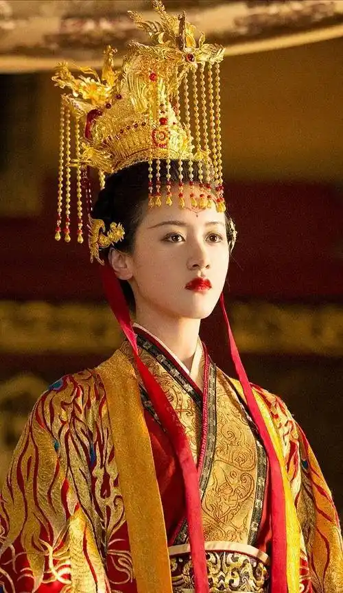 原创古装热播剧中七大女星红衣装扮袁冰妍霸气黄灿灿令人意想不到