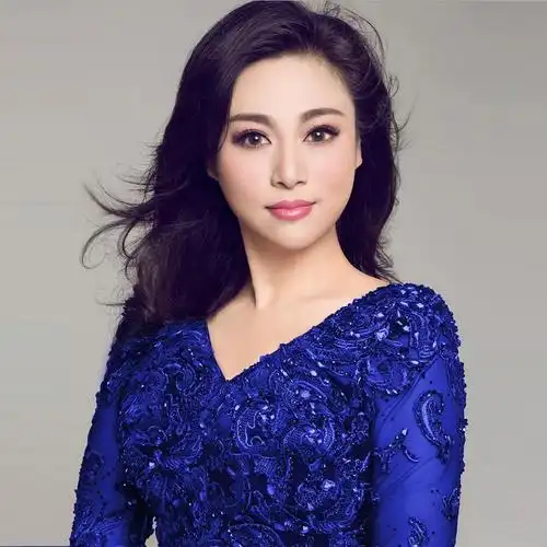 女中音歌唱家陈冠馥我的大东北作词晓光作曲潘兆和